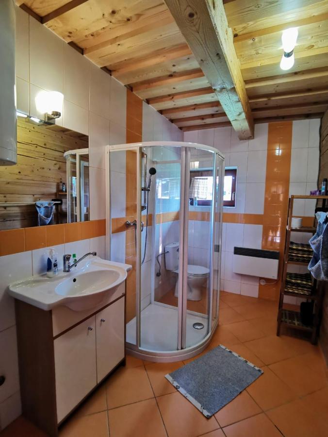 Drevenica Zapadne Tatry S Kupacou Kadou A Krbom Lägenhet Žiar Exteriör bild